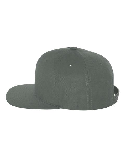 6089M - Adjustable flat peak cap
