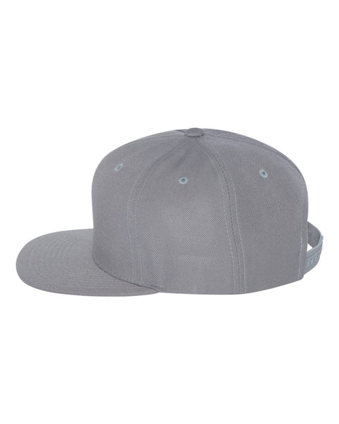 6089M - Adjustable flat peak cap